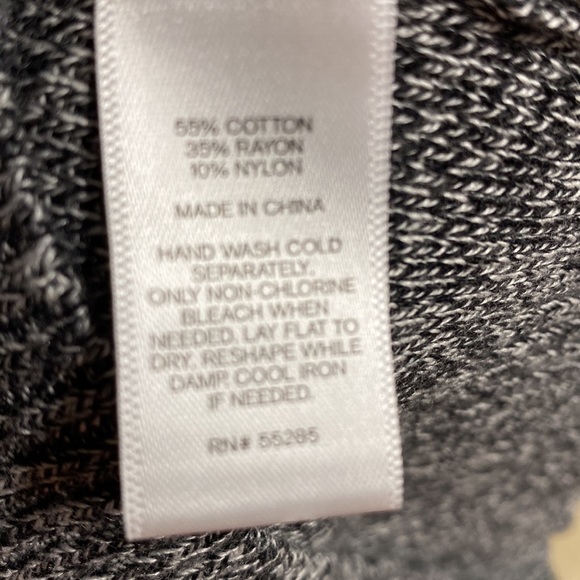 Express bneck sweater xxs - Picture 4 of 4